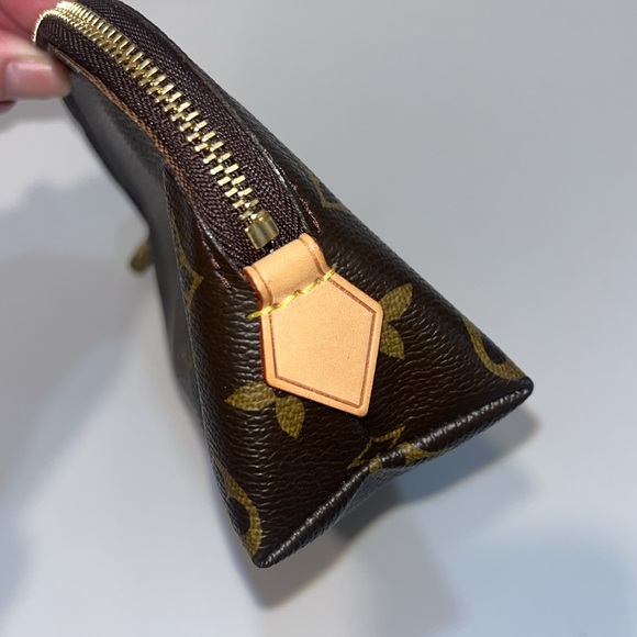 Louis Vuitton Monogram PM Cosmetic Makeup Bag - Picture 5 of 8
